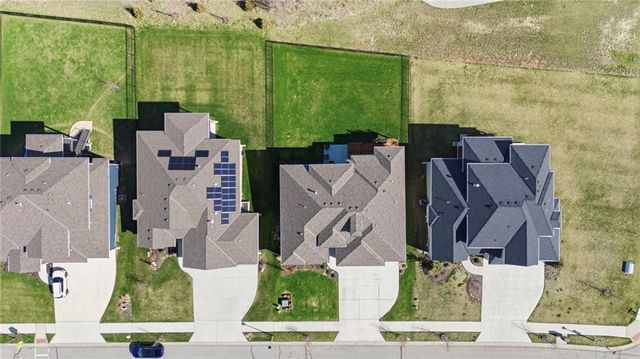 17235 S Allman Road, Olathe, KS 66062