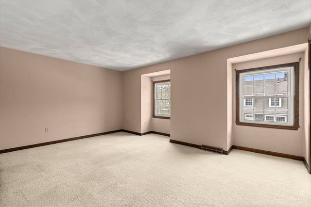 63 Prescott Drive 63, Chelmsford, MA 01863