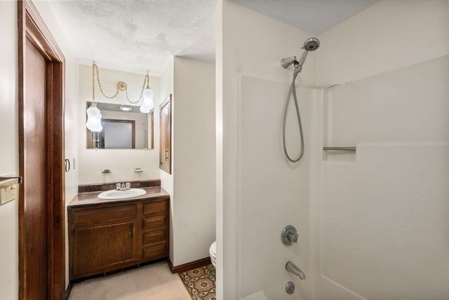 63 Prescott Drive 63, Chelmsford, MA 01863