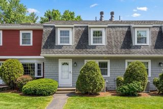 63 Prescott Drive 63, Chelmsford, MA 01863
