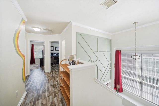 38 Wineberry Place, The Woodlands, TX 77382