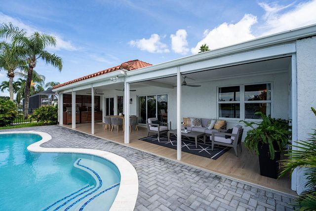 12657 White Coral Drive, Wellington, FL 33414