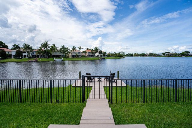 12657 White Coral Drive, Wellington, FL 33414