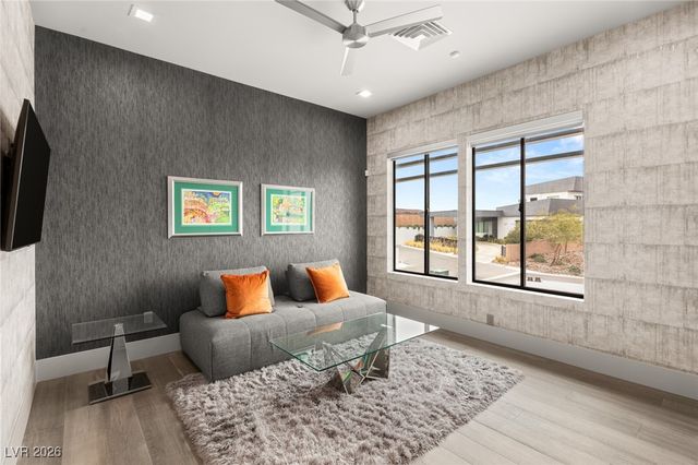 668 Dragon Peak Drive, Henderson, NV 89012