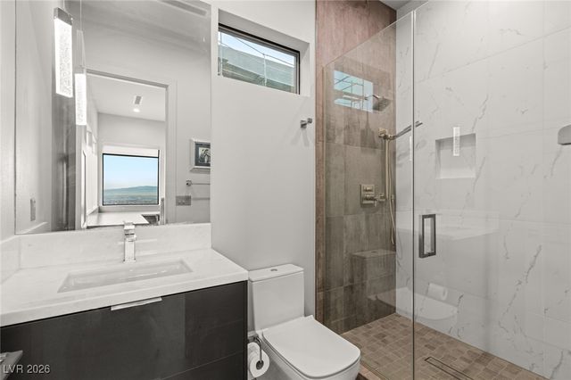 668 Dragon Peak Drive, Henderson, NV 89012