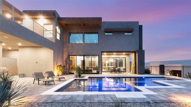 668 Dragon Peak Drive, Henderson, NV 89012