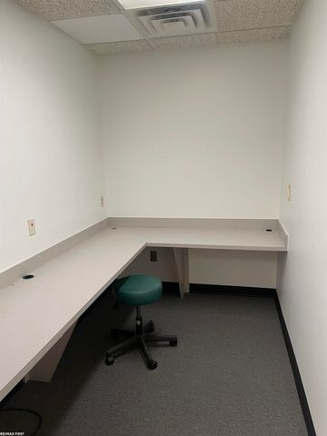 43301 Commons Drive, Shelby Twp, MI 48038