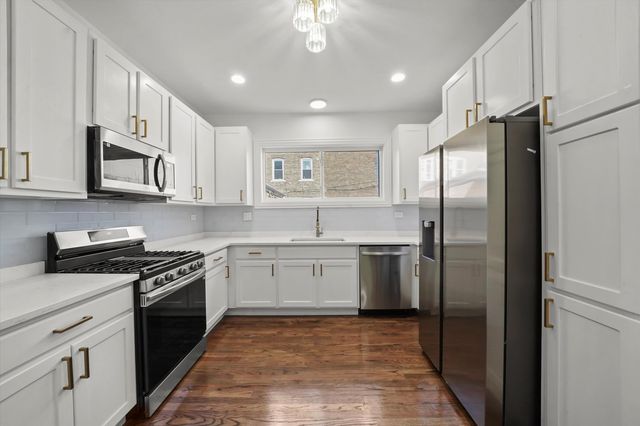 7955 S Harvard Avenue, Chicago, IL 60620