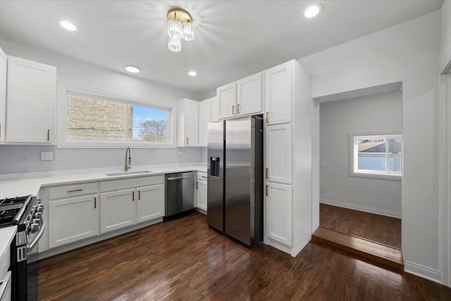 7955 S Harvard Avenue, Chicago, IL 60620