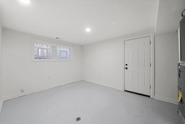 7955 S Harvard Avenue, Chicago, IL 60620