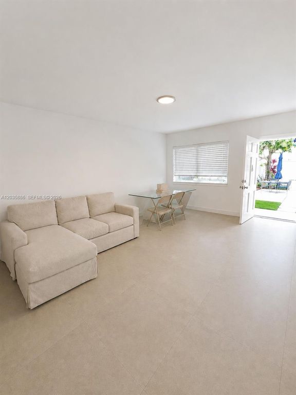 467 Golden Isles Drive 110, Hallandale Beach, FL 33009