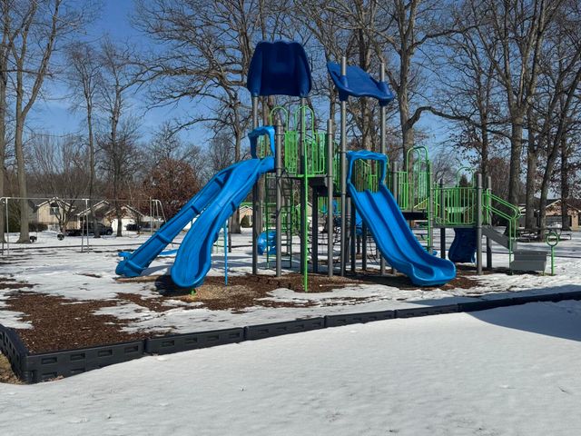 2545 Tulip Lane, Hobart, IN 46342