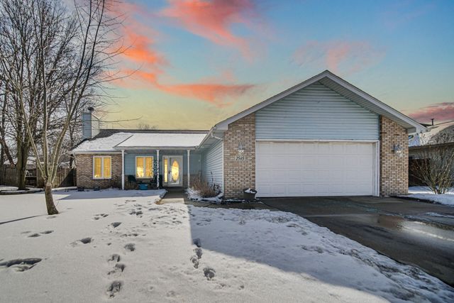 2545 Tulip Lane, Hobart, IN 46342