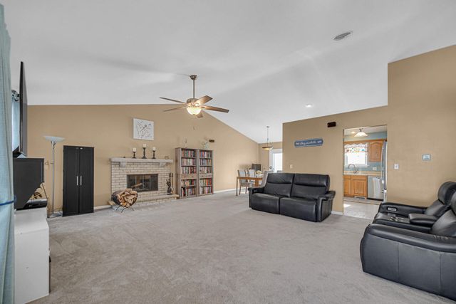 2545 Tulip Lane, Hobart, IN 46342