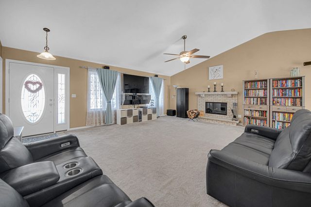 2545 Tulip Lane, Hobart, IN 46342