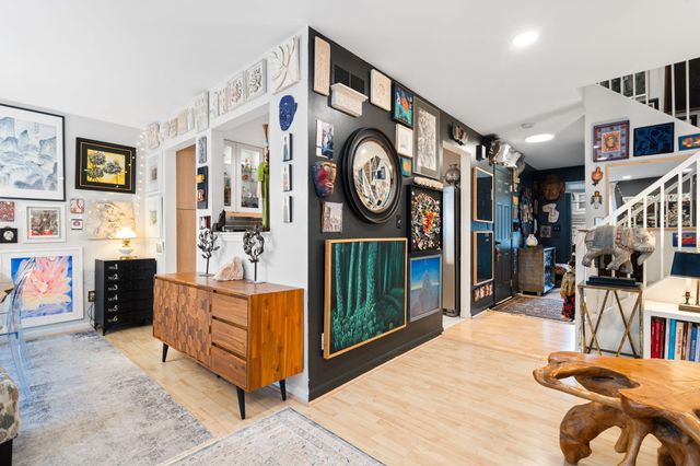 586 Liberty Pointe Drive, Ann Arbor, MI 48103