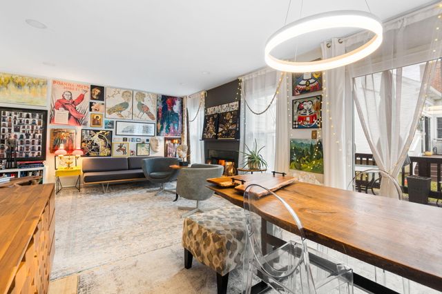 586 Liberty Pointe Drive, Ann Arbor, MI 48103