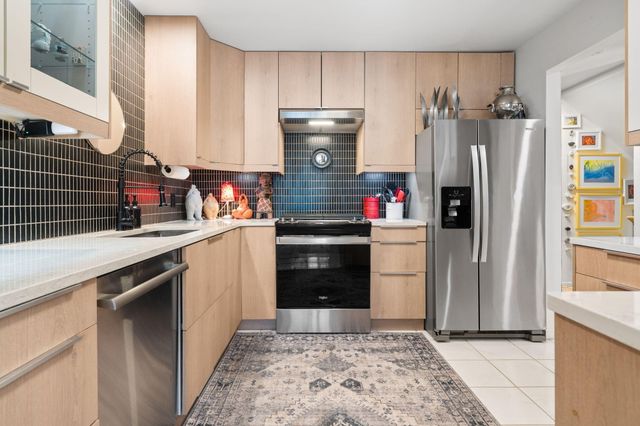 586 Liberty Pointe Drive, Ann Arbor, MI 48103