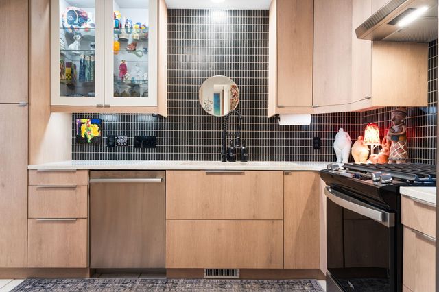 586 Liberty Pointe Drive, Ann Arbor, MI 48103