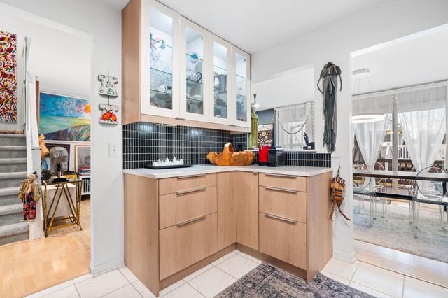 586 Liberty Pointe Drive, Ann Arbor, MI 48103