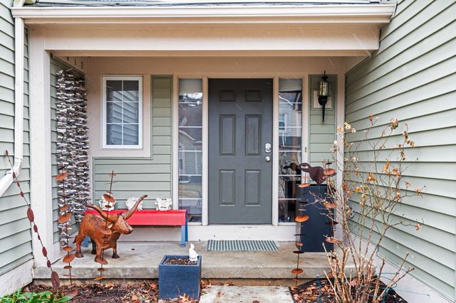 586 Liberty Pointe Drive, Ann Arbor, MI 48103