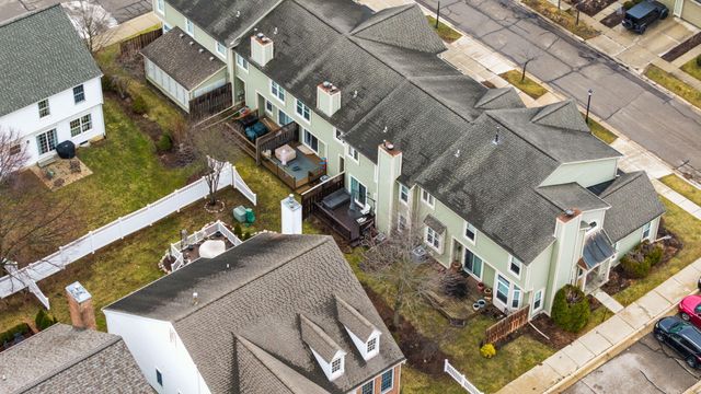 586 Liberty Pointe Drive, Ann Arbor, MI 48103