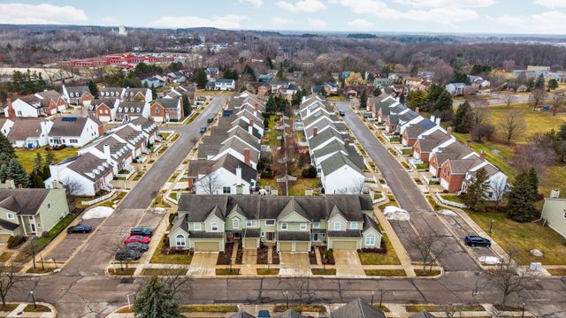 586 Liberty Pointe Drive, Ann Arbor, MI 48103