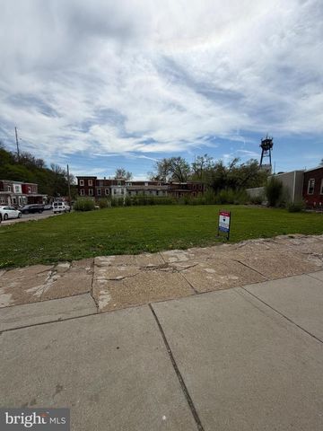 834 MAIN, Darby, PA 19023