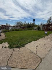 834 MAIN, Darby, PA 19023