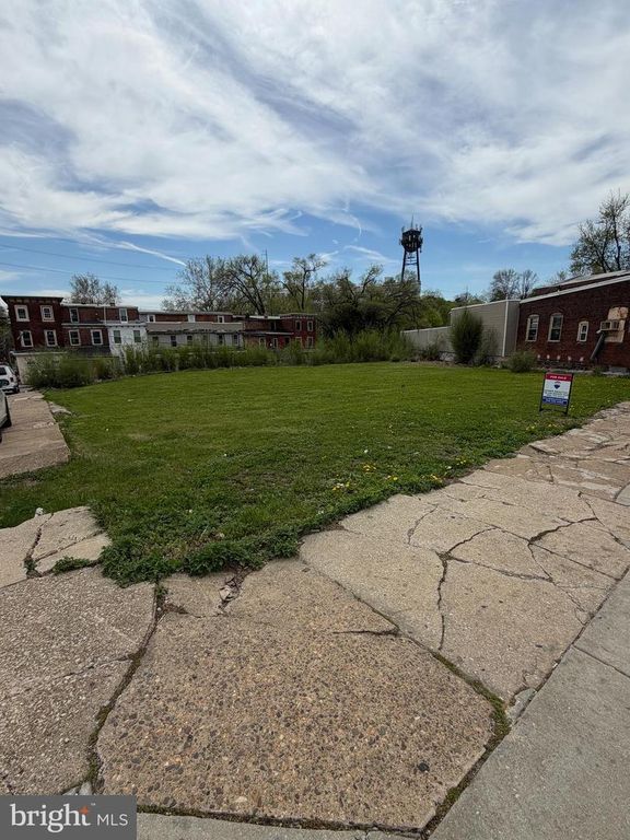 834 MAIN, Darby, PA 19023