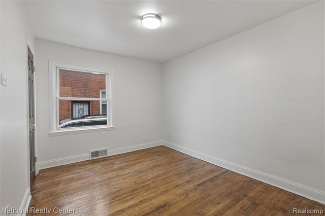 19766 Whitcomb Street, Detroit, MI 48235