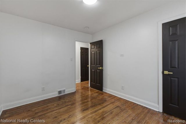 19766 Whitcomb Street, Detroit, MI 48235