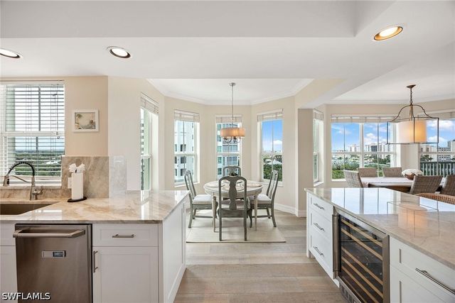 315 Dunes BLVD 801, Naples, FL 34110