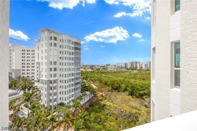 315 Dunes BLVD 801, Naples, FL 34110