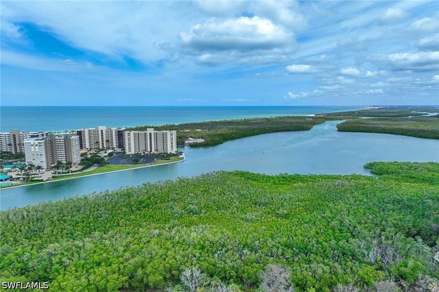 315 Dunes BLVD 801, Naples, FL 34110