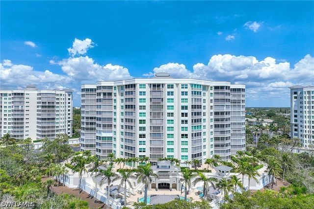 315 Dunes BLVD 801, Naples, FL 34110