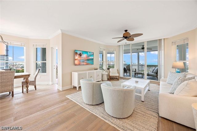 315 Dunes BLVD 801, Naples, FL 34110