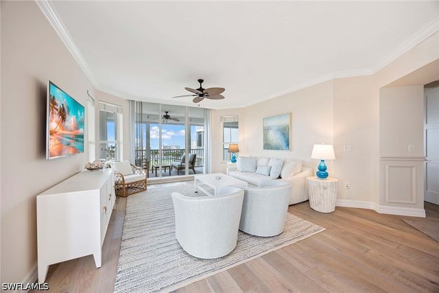 315 Dunes BLVD 801, Naples, FL 34110