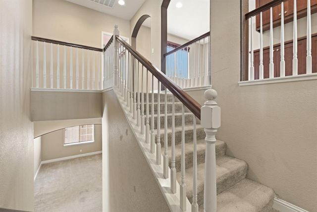 2153 Saddlebrook Way, Oakdale, CA 95361