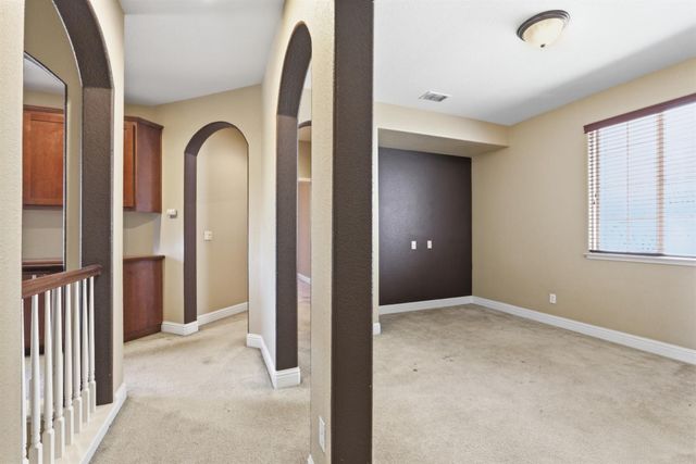 2153 Saddlebrook Way, Oakdale, CA 95361