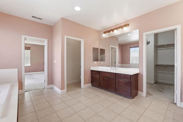 2153 Saddlebrook Way, Oakdale, CA 95361