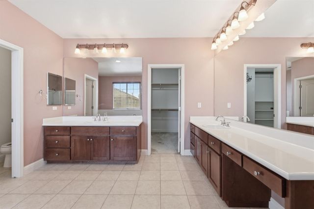 2153 Saddlebrook Way, Oakdale, CA 95361