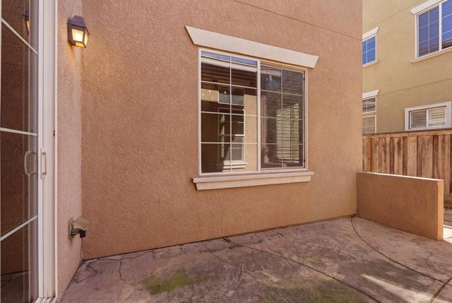 2153 Saddlebrook Way, Oakdale, CA 95361