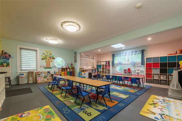 157-15 Oak Avenue, Flushing, NY 11355