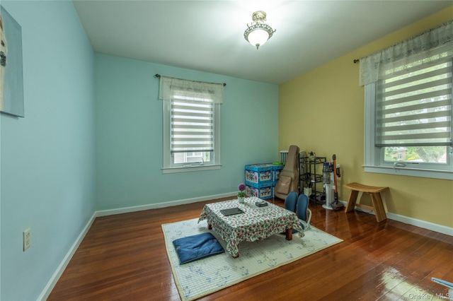 157-15 Oak Avenue, Flushing, NY 11355