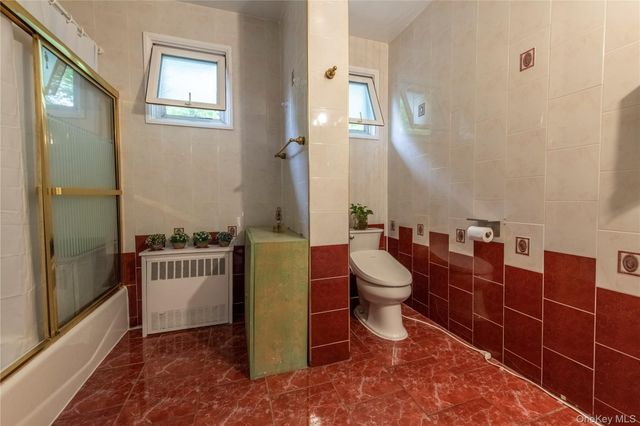 157-15 Oak Avenue, Flushing, NY 11355