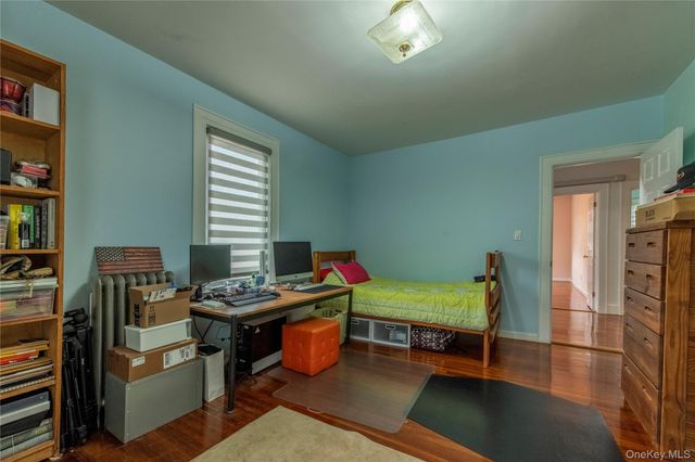 157-15 Oak Avenue, Flushing, NY 11355