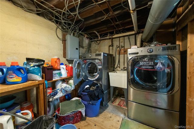 157-15 Oak Avenue, Flushing, NY 11355