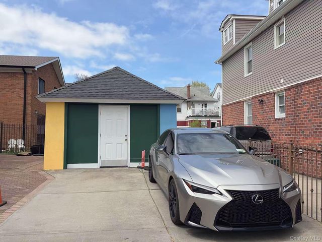 157-15 Oak Avenue, Flushing, NY 11355