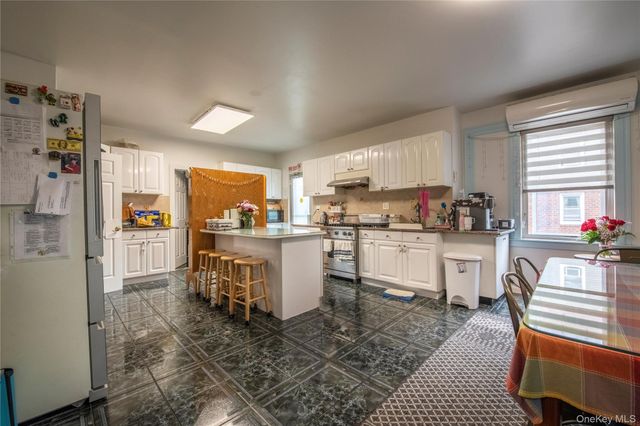 157-15 Oak Avenue, Flushing, NY 11355